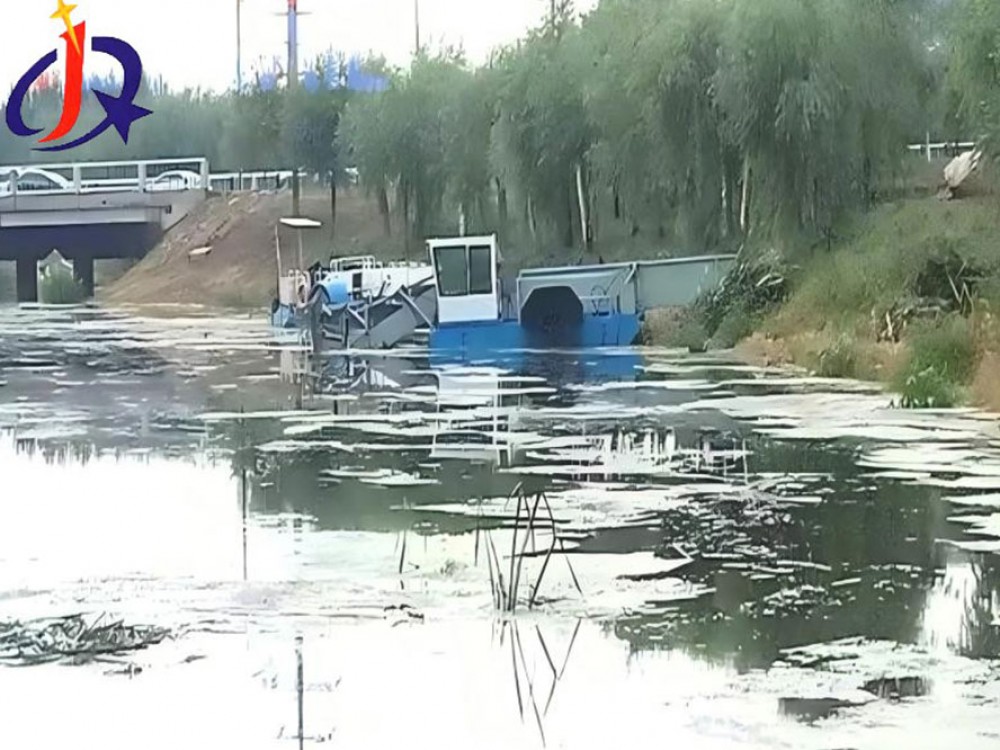 水上漂浮垃圾清理船