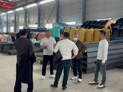 东南亚客户拟复购砂金洗选设备，前来金启洽谈合作